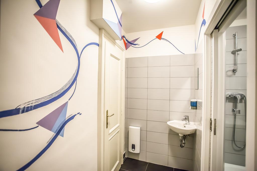 Ahoy! Hostel Praha Eksteriør bilde